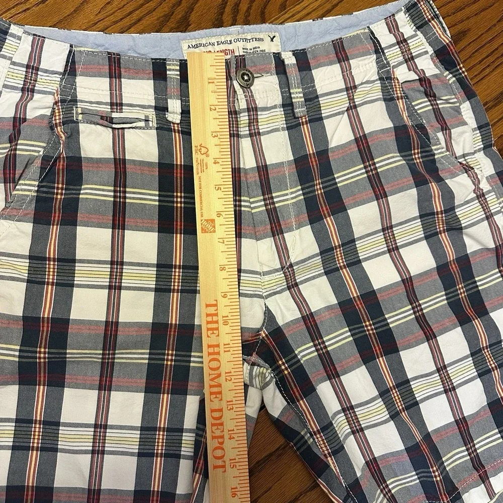 Men's American‎ Eagle Plaid Chino Shorts Classic Length Size 33